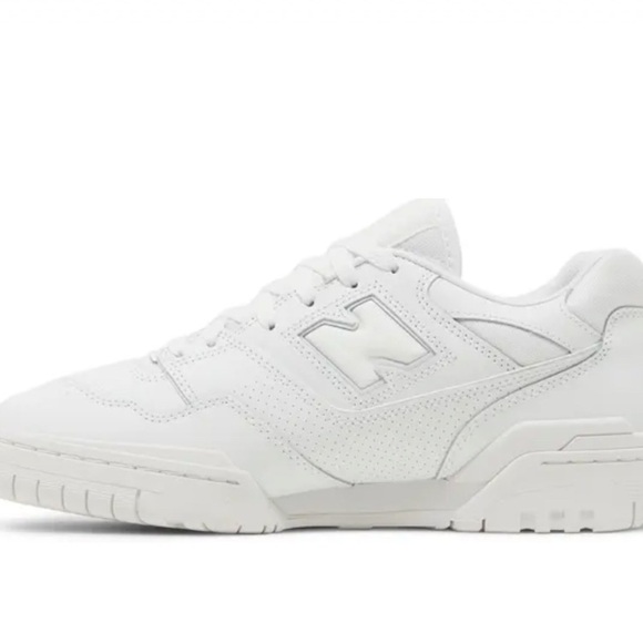 ✨Host pick✨New Balance 550 White Sneakers - Picture 5 of 7